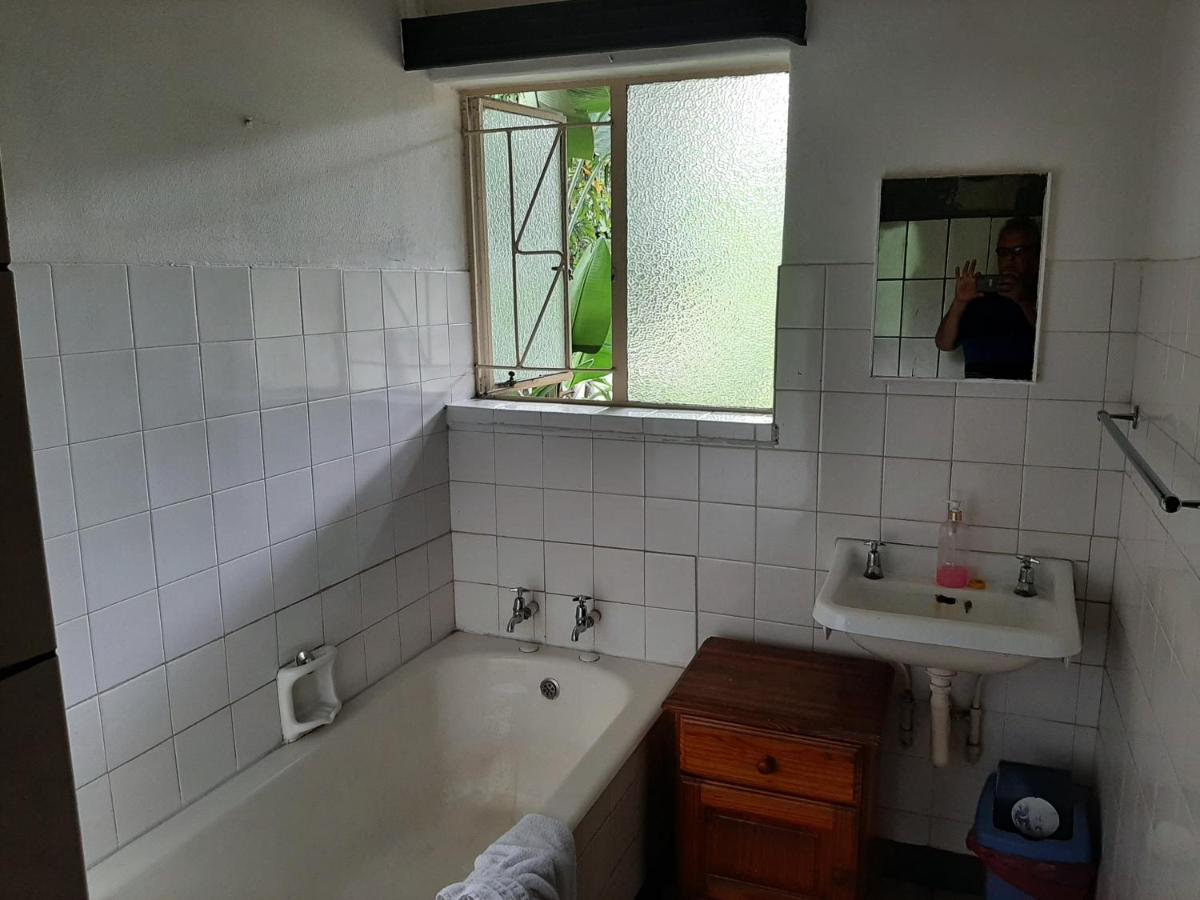 Elephant Walk Guesthouse And Back Packers Phalaborwa Buitenkant foto