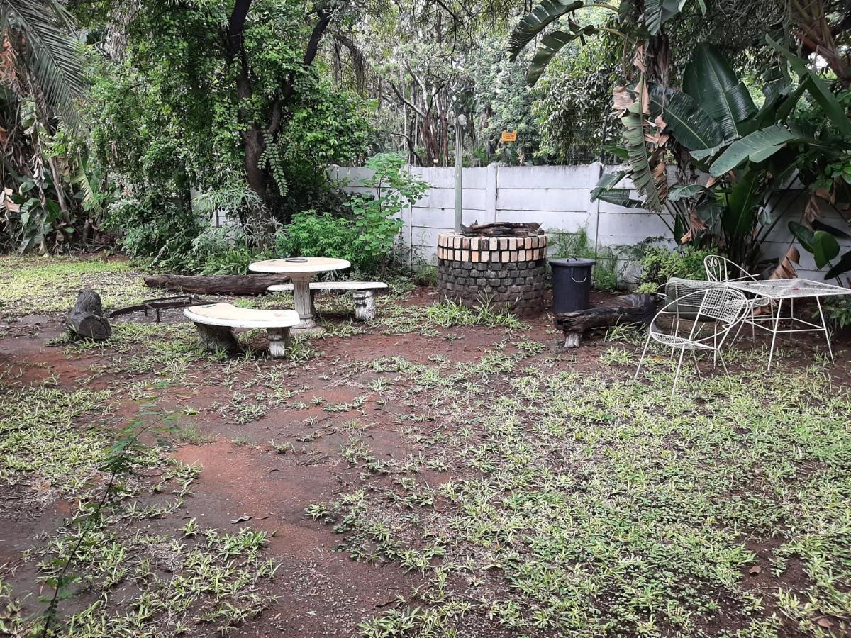Elephant Walk Guesthouse And Back Packers Phalaborwa Buitenkant foto