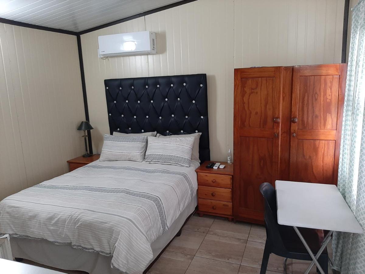 Elephant Walk Guesthouse And Back Packers Phalaborwa Buitenkant foto