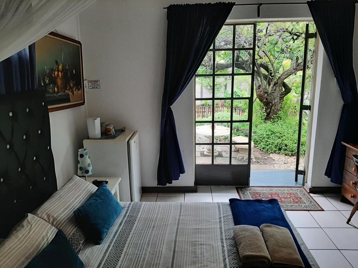 Elephant Walk Guesthouse And Back Packers Phalaborwa Buitenkant foto