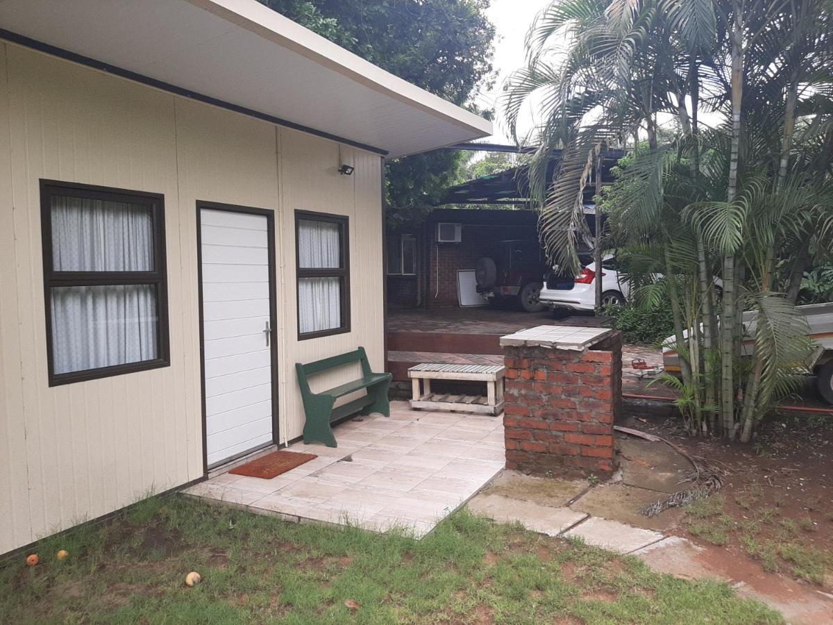 Elephant Walk Guesthouse And Back Packers Phalaborwa Buitenkant foto