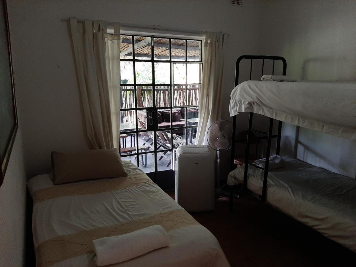 Elephant Walk Guesthouse And Back Packers Phalaborwa Buitenkant foto